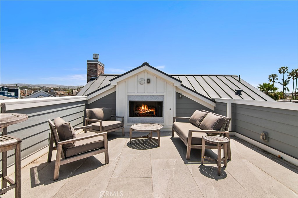 211 Topaz Avenue