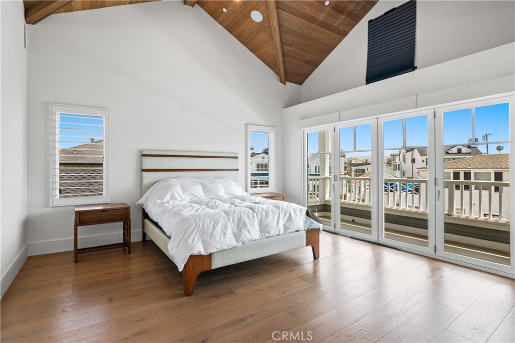 211 Topaz Avenue