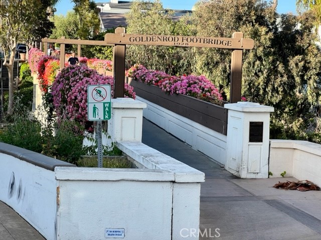700 Acacia Avenue A