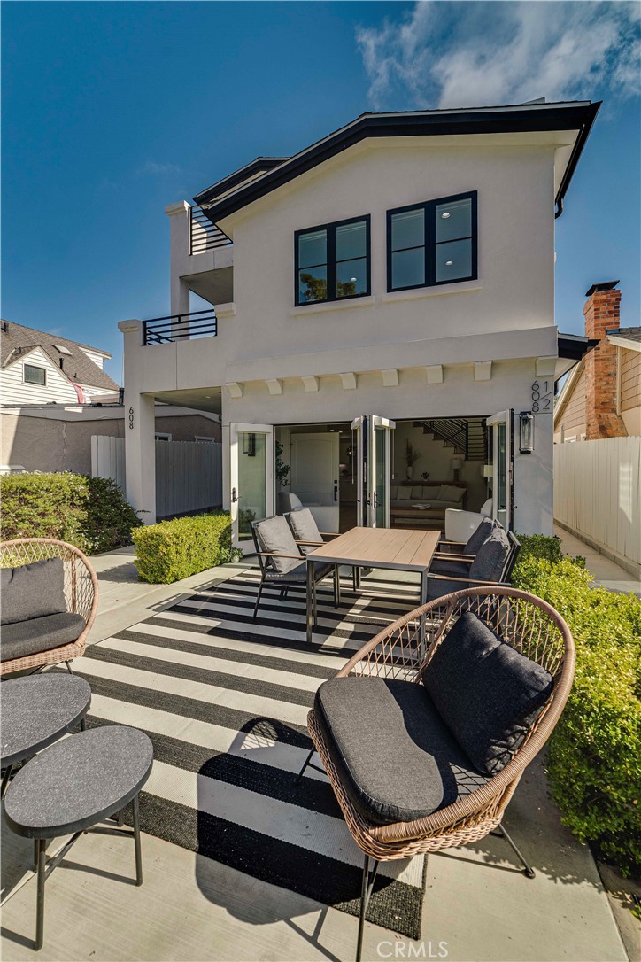 608 Heliotrope