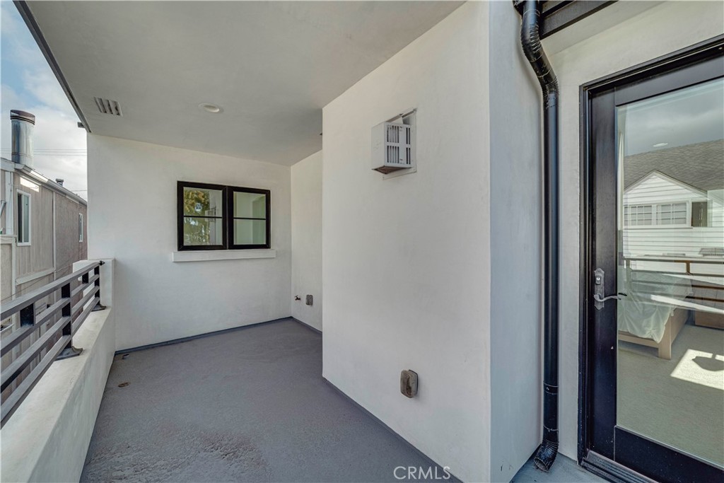 608 Heliotrope