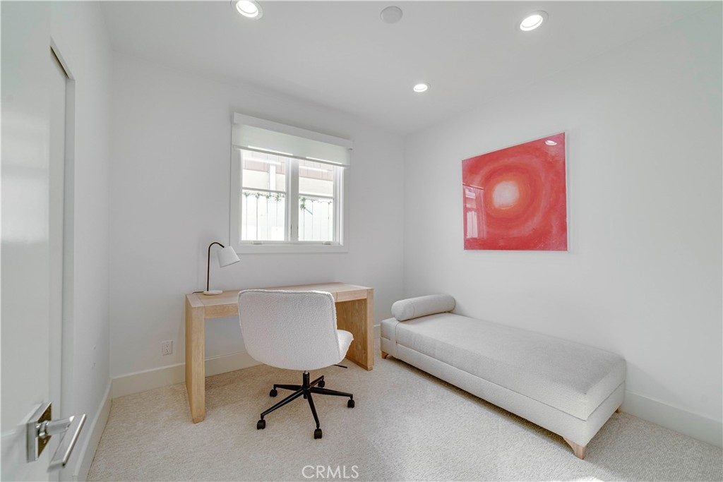 608 Heliotrope