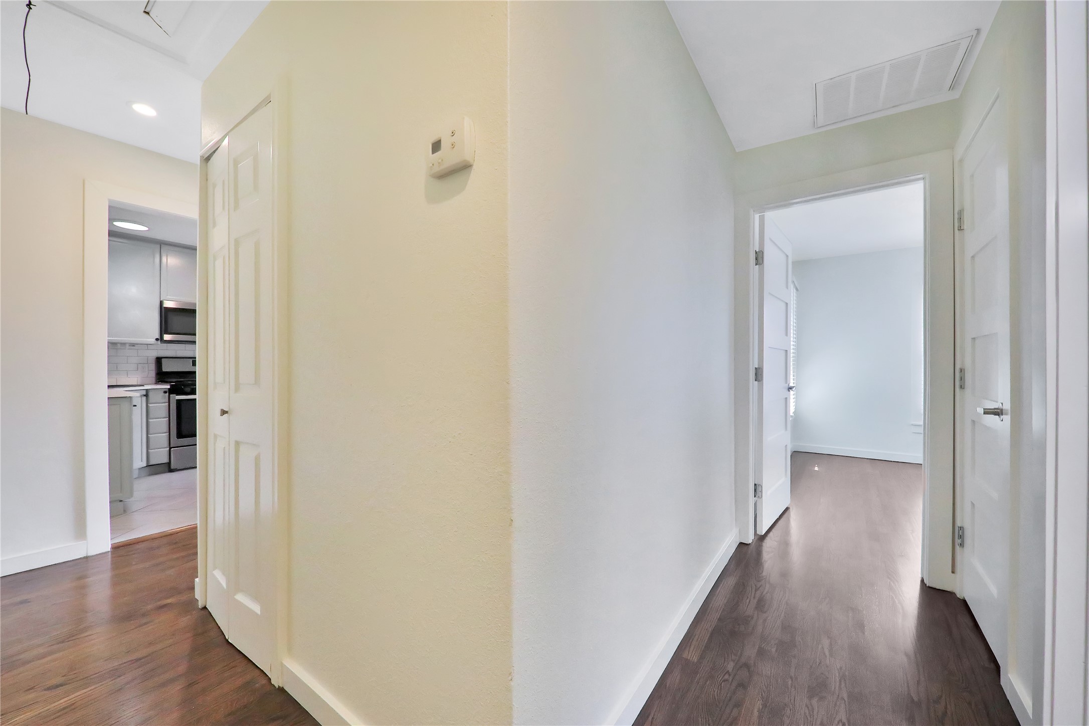 417 N Montreal Avenue