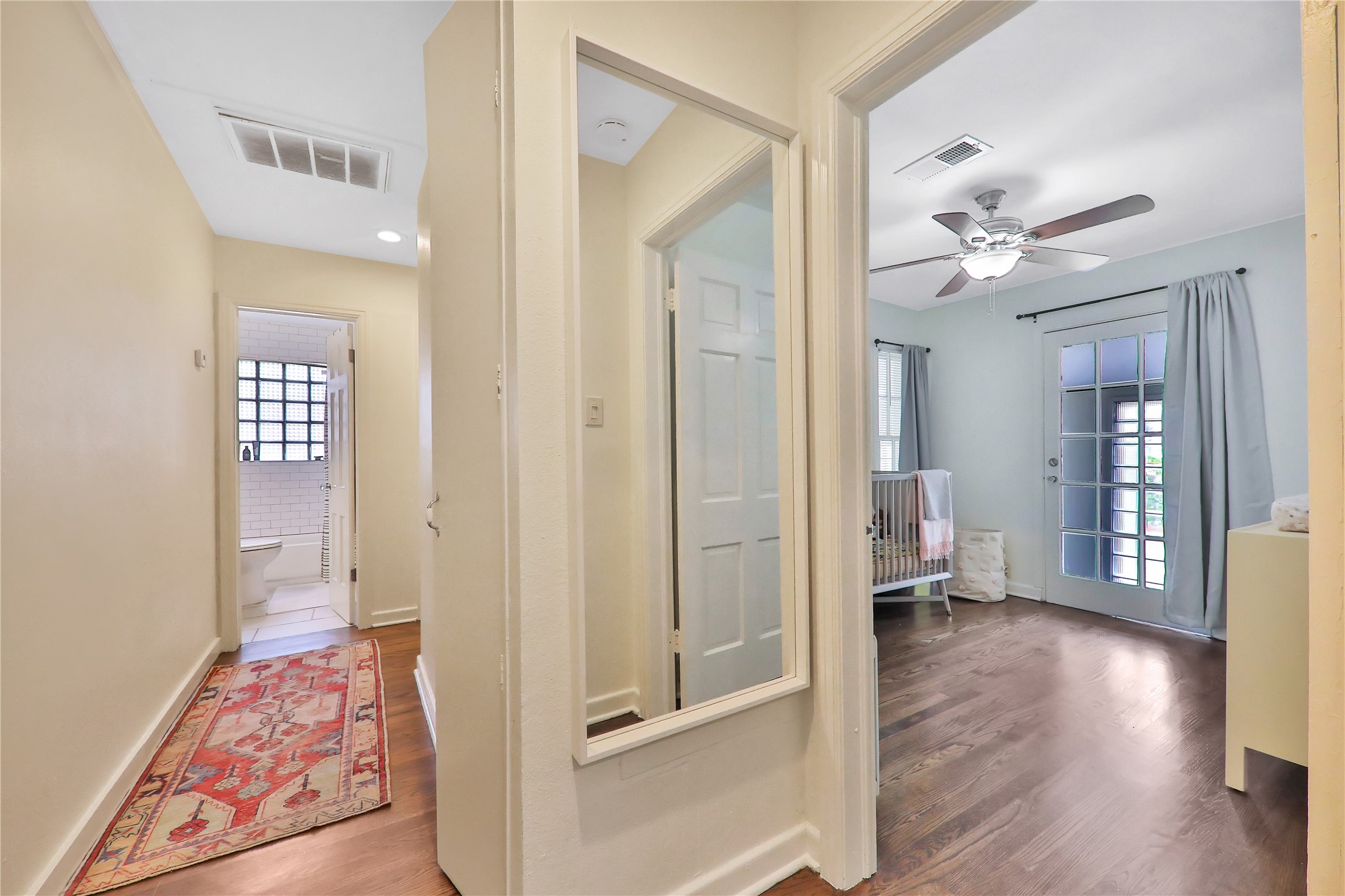 417 N Montreal Avenue