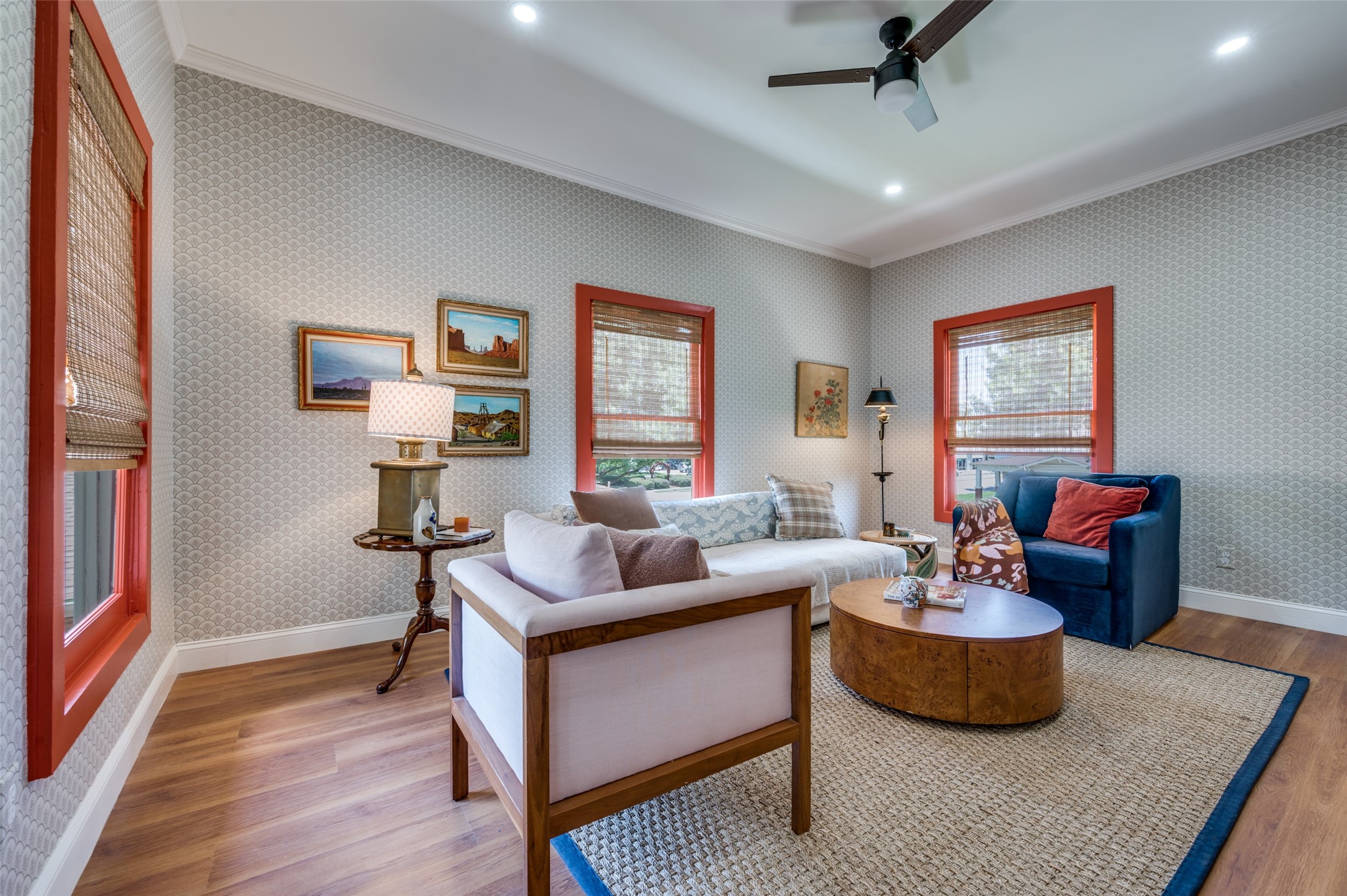 305 S Willomet Avenue 3