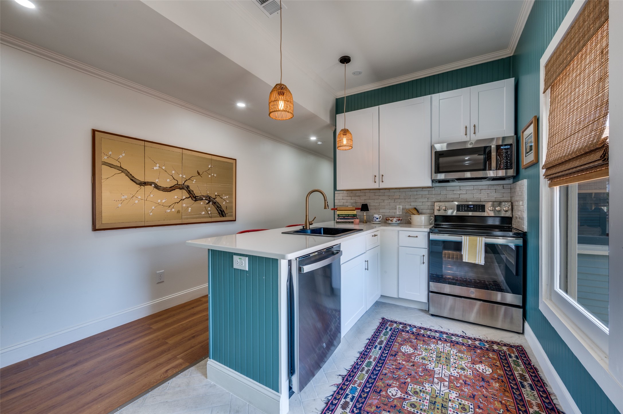 305 S Willomet Avenue 3