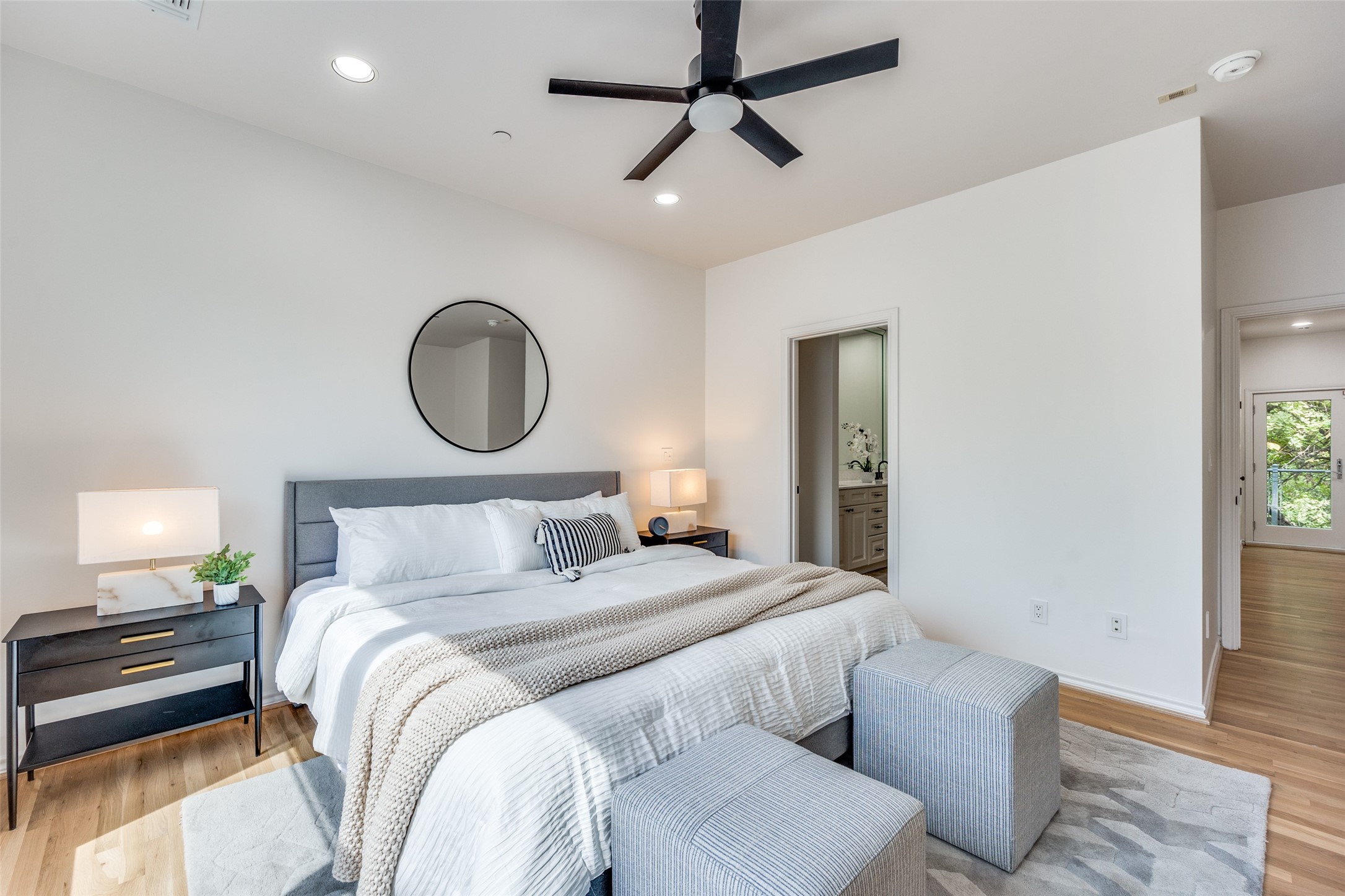 4223 Buena Vista Street 9