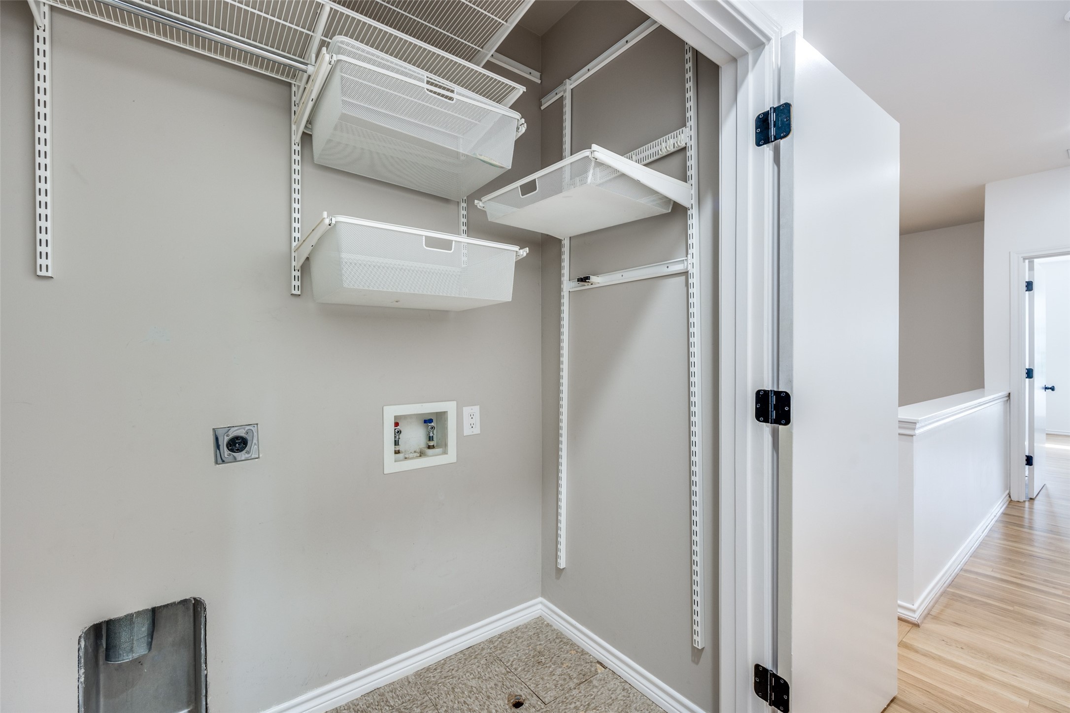 4223 Buena Vista Street 9