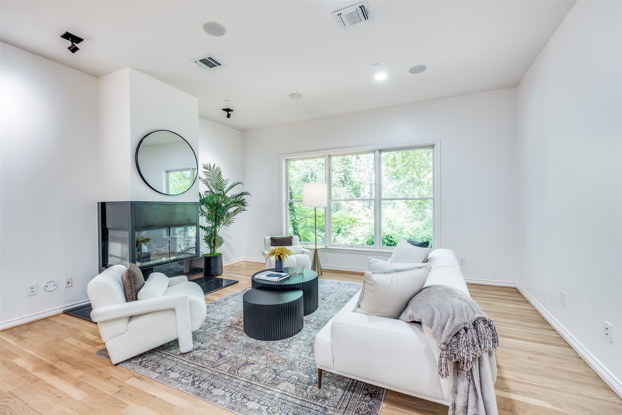 4223 Buena Vista Street 9