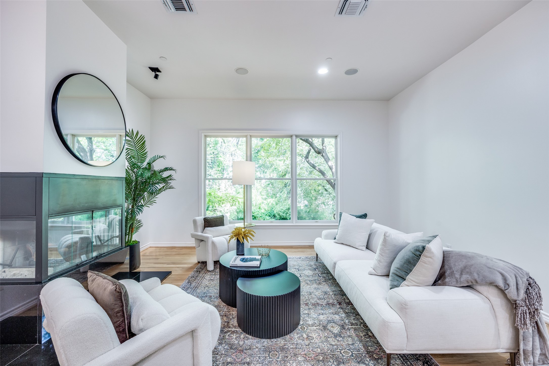 4223 Buena Vista Street 9