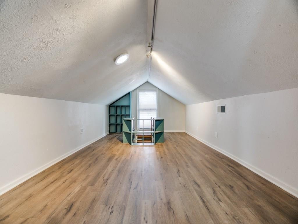 9007 San Fernando Way