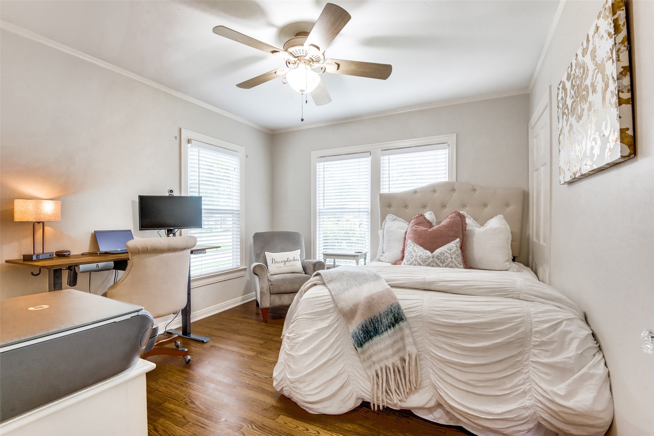 9007 San Fernando Way