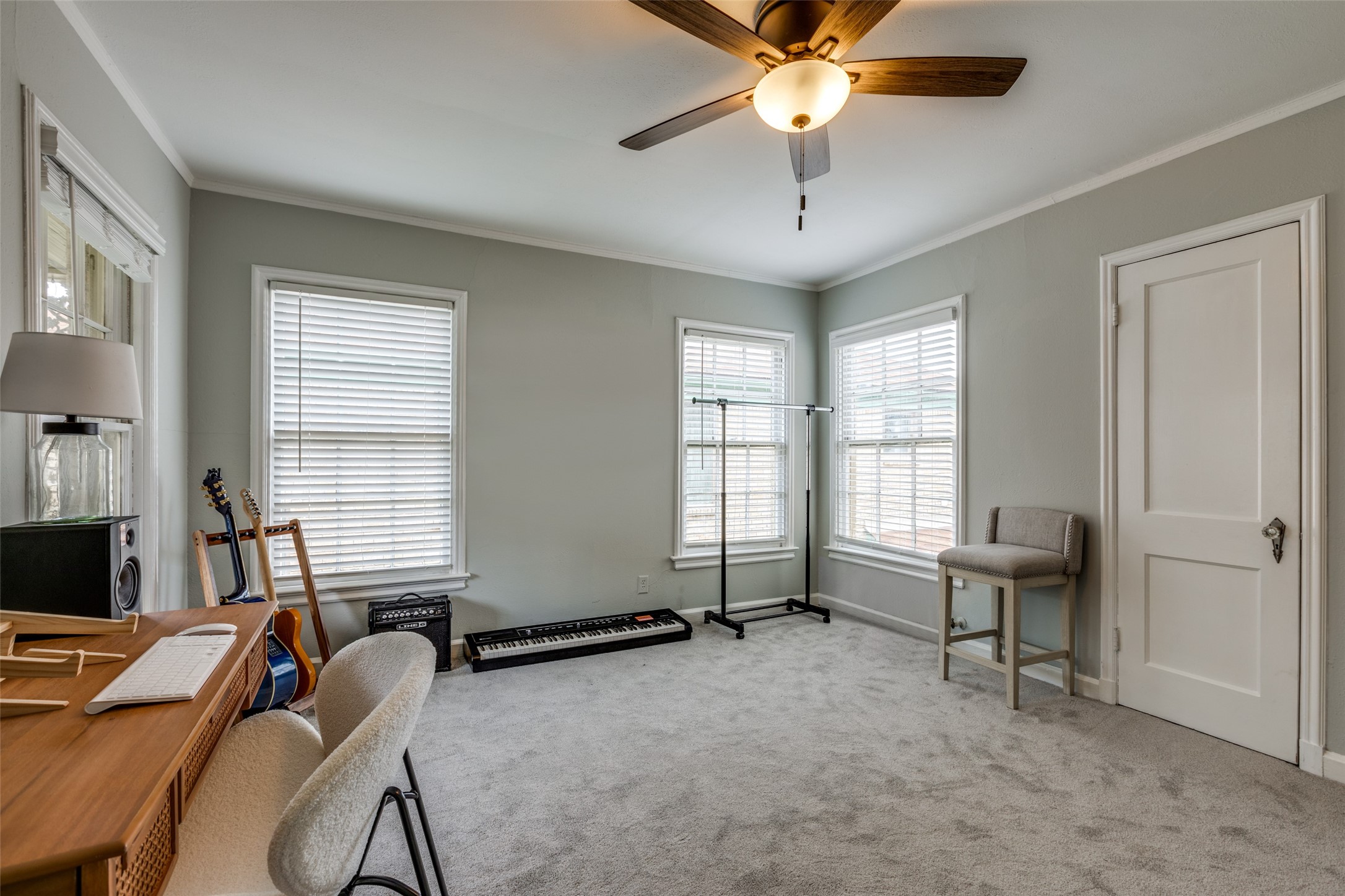 5932 Morningside Avenue