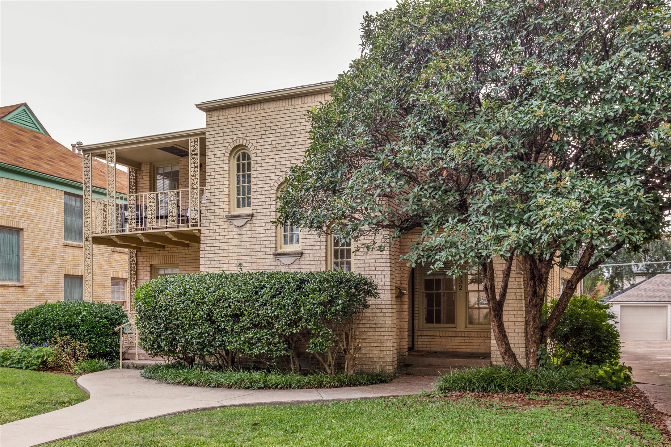 5932 Morningside Avenue