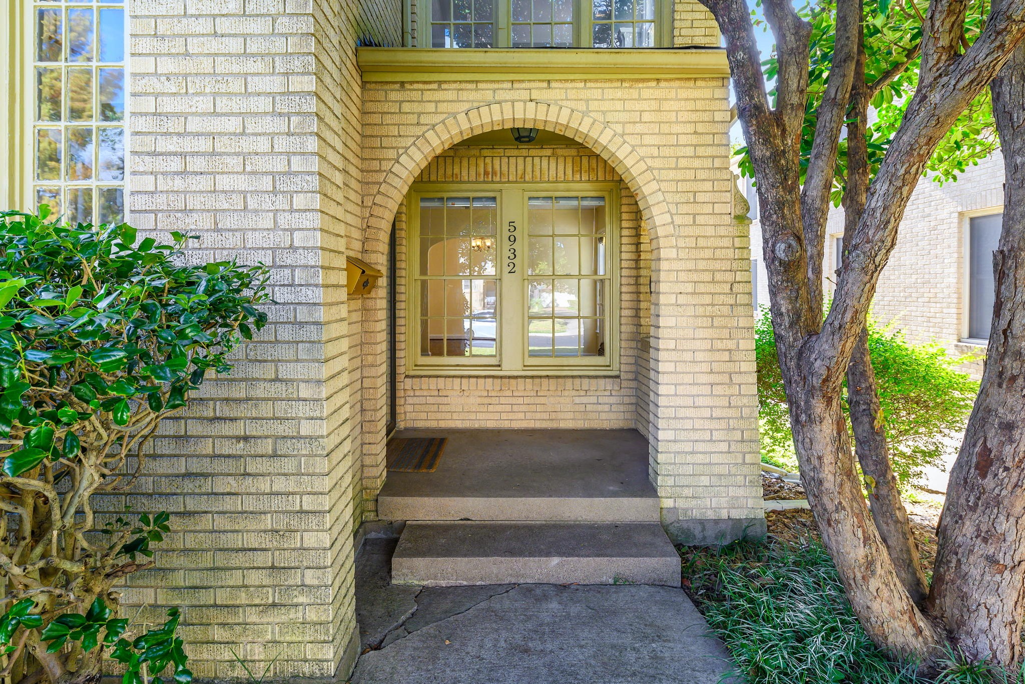 5932 Morningside Avenue