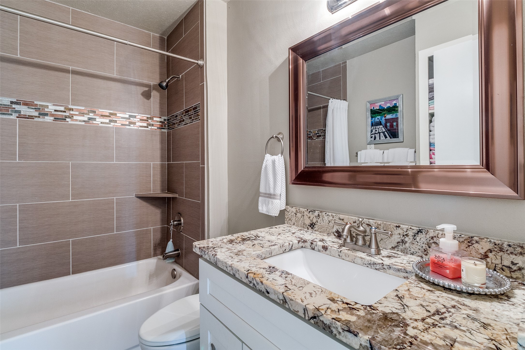 8554 Strathmore Drive