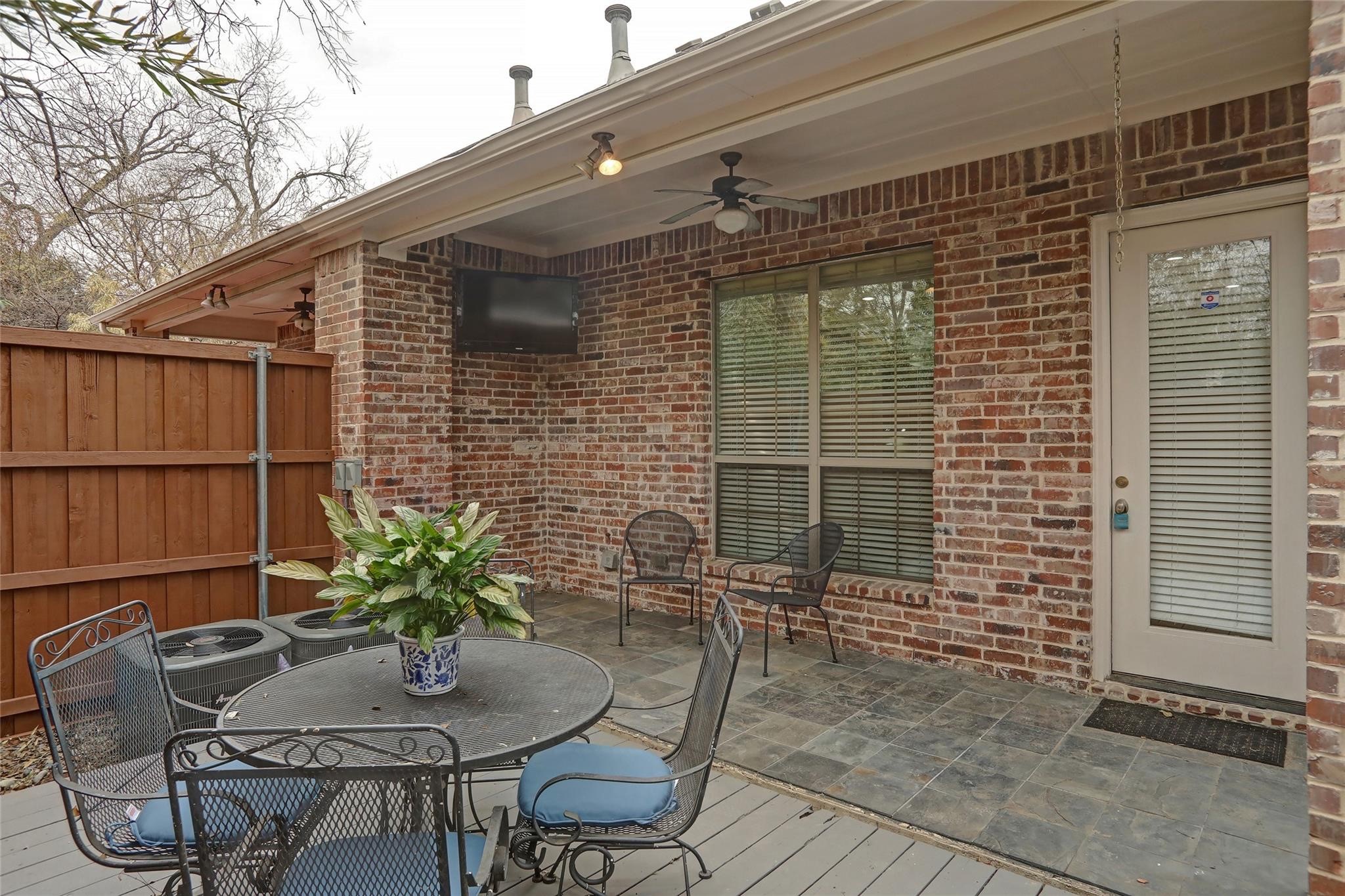 6010 La Vista Drive