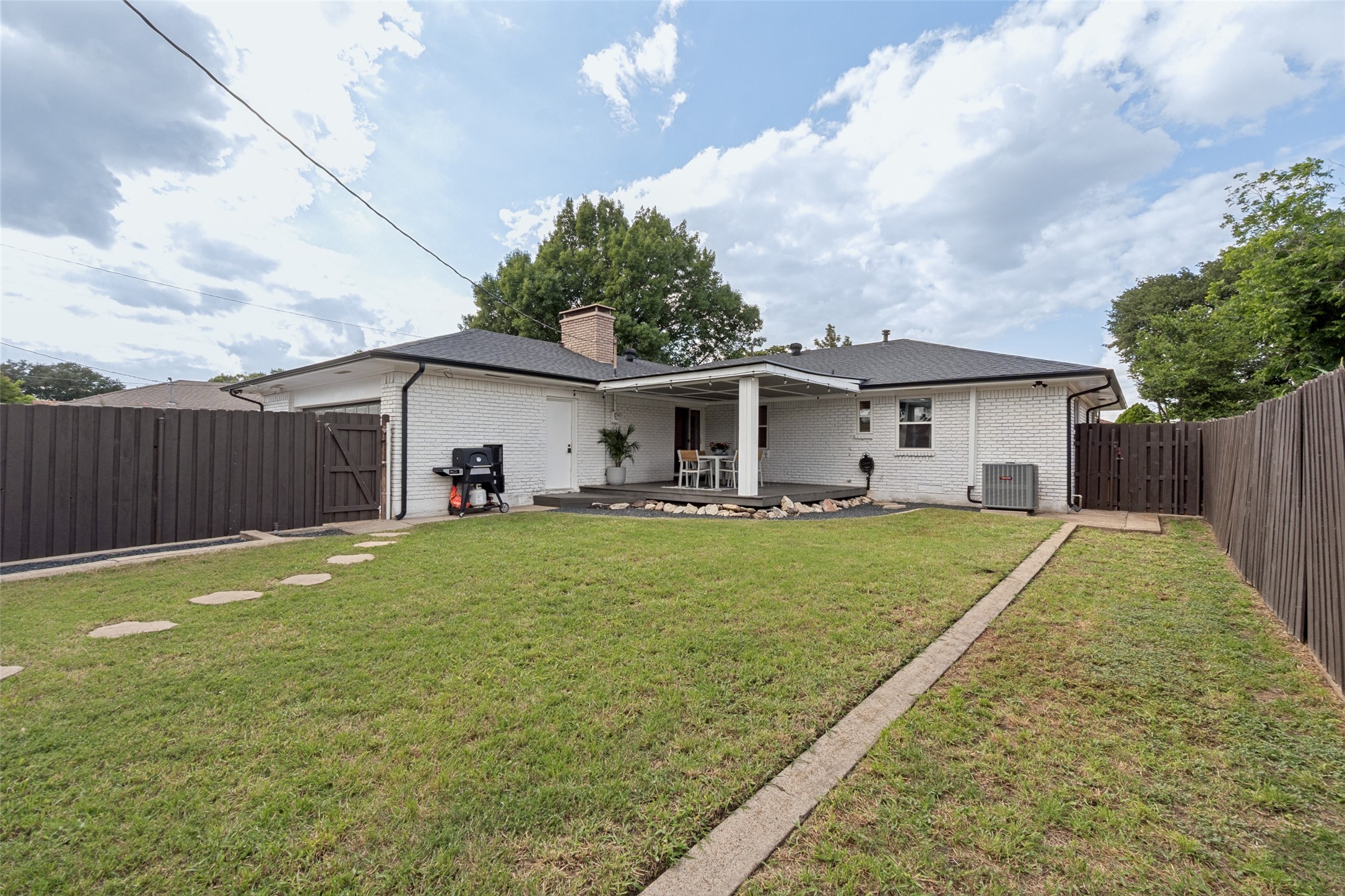7022 Kiva Lane