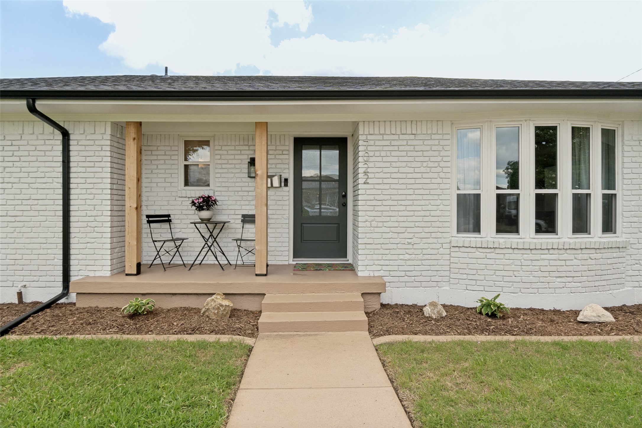 7022 Kiva Lane