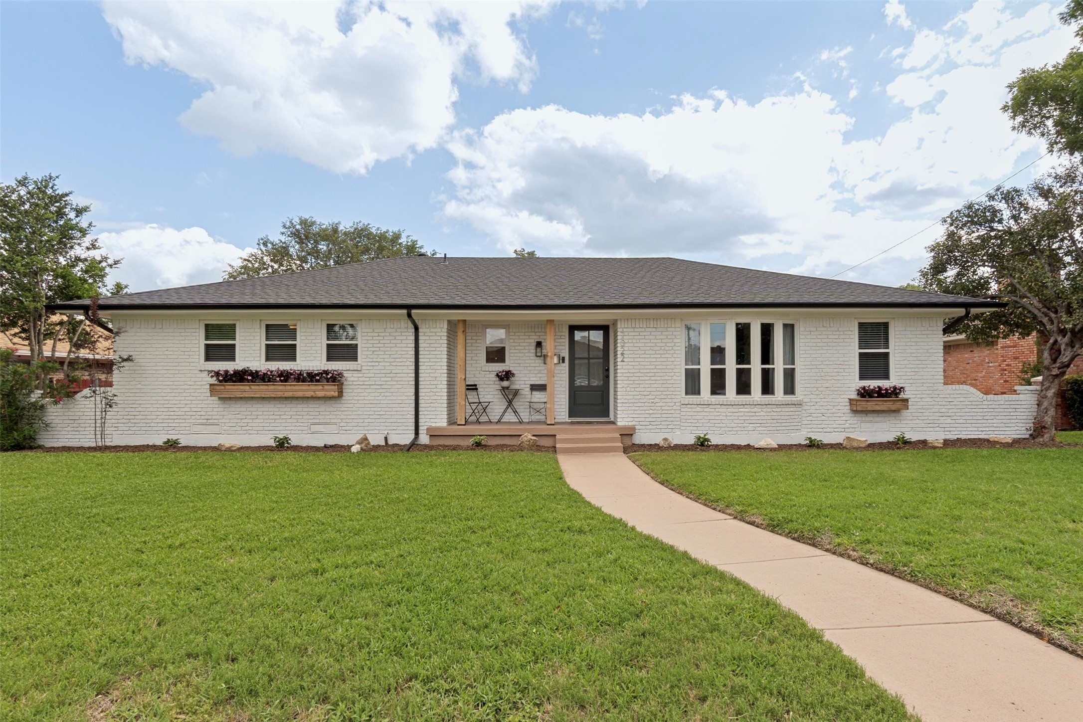 7022 Kiva Lane