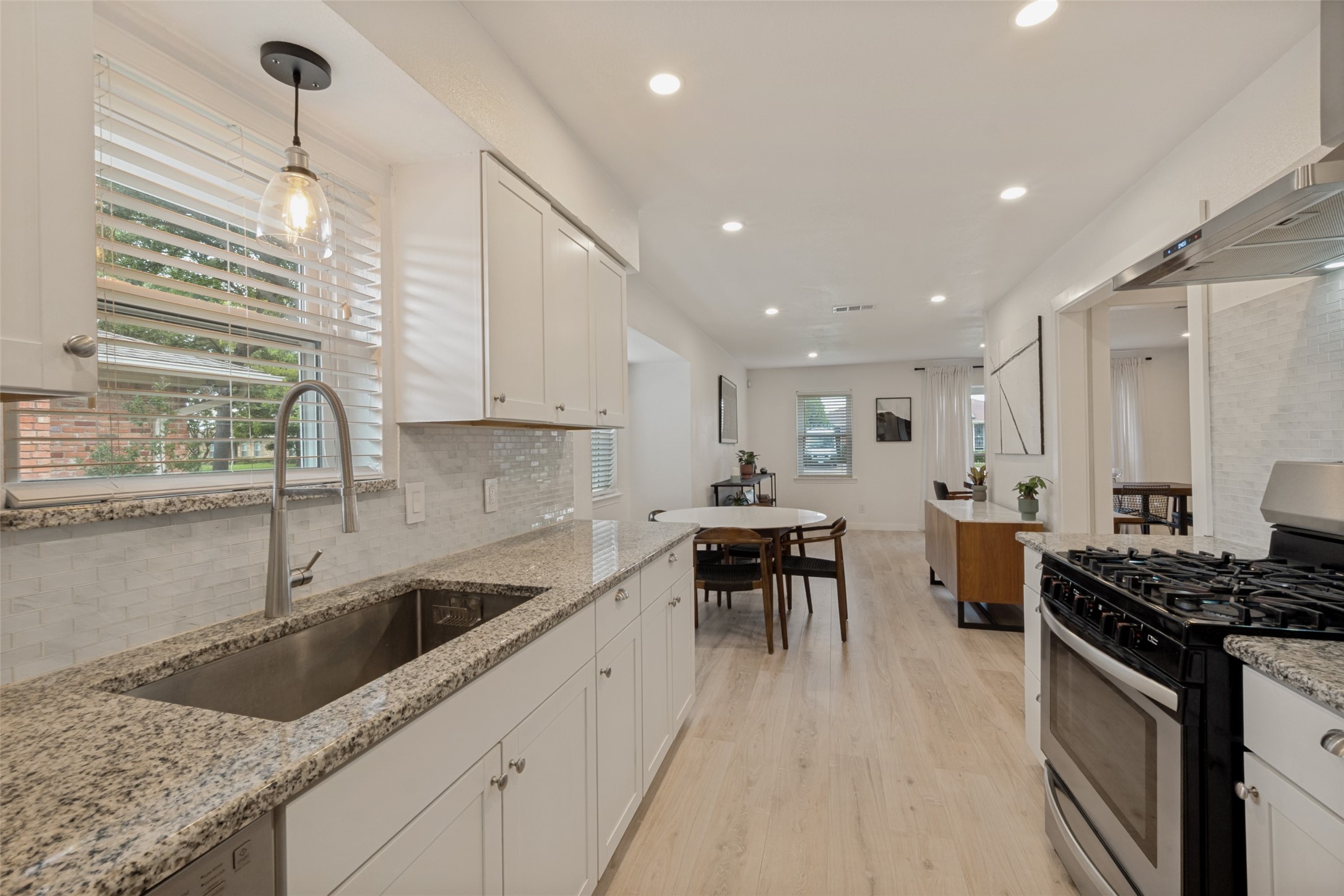 7022 Kiva Lane