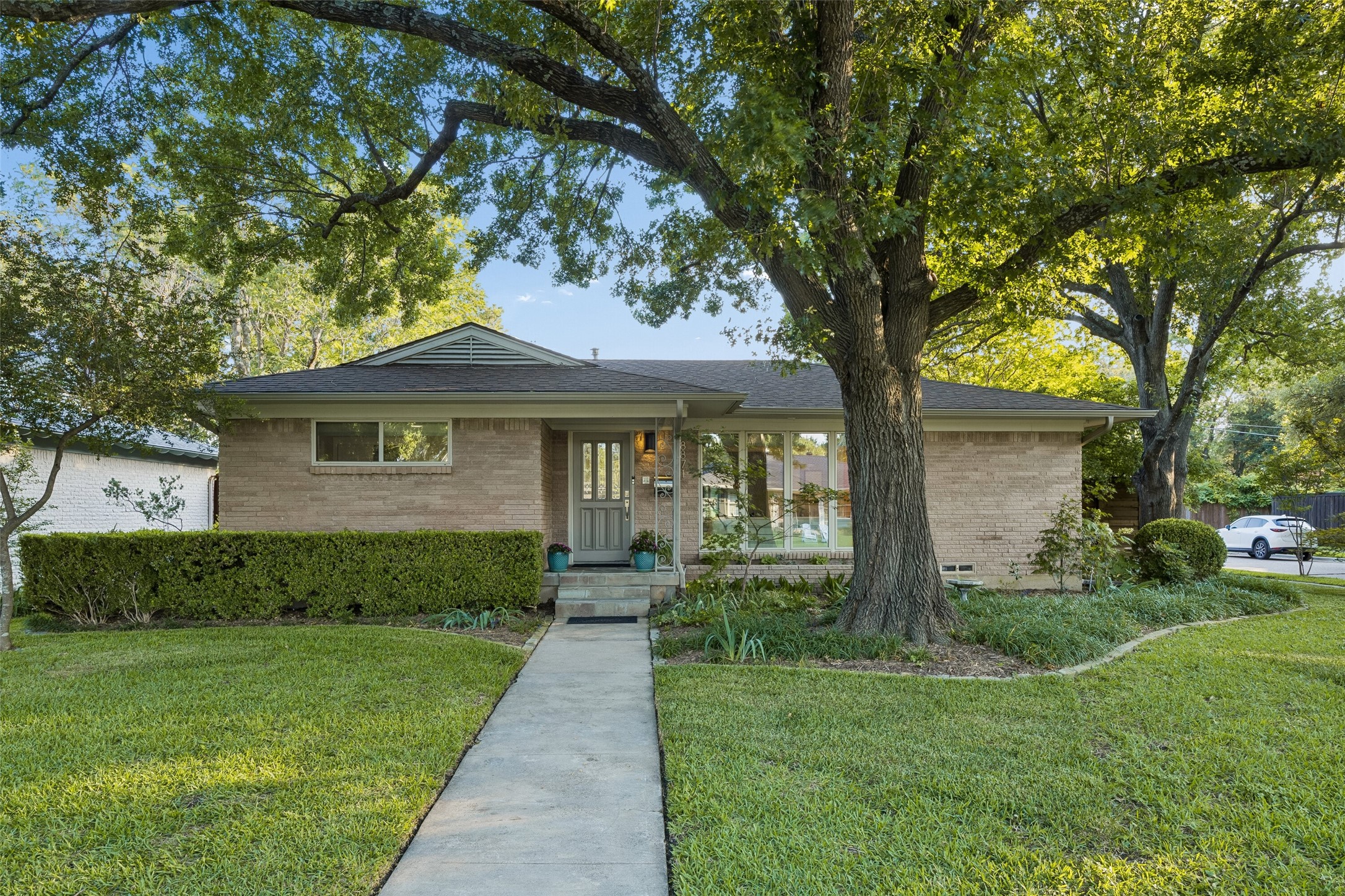 8871 Liptonshire Drive