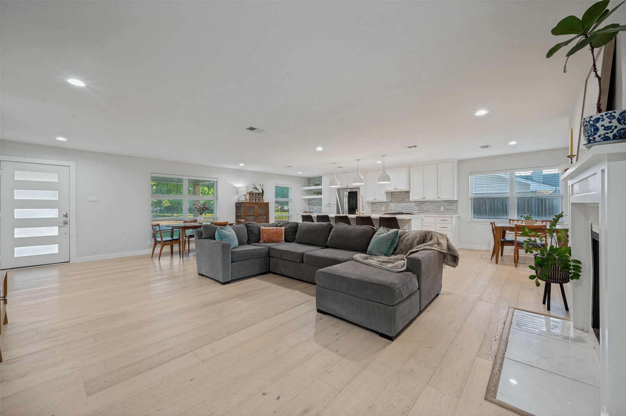 3137 Sombrero Drive