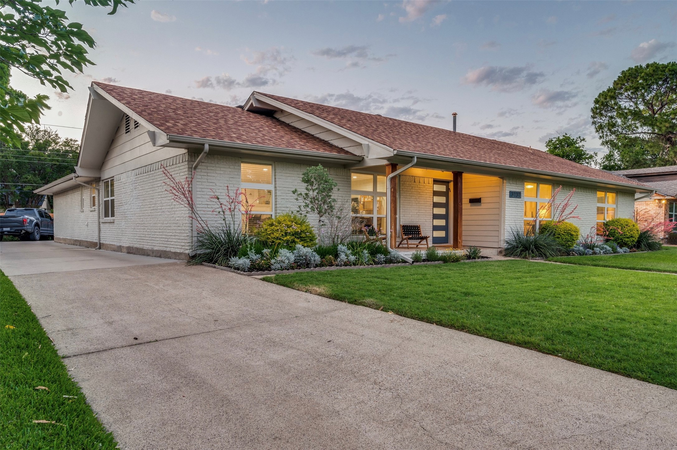 3137 Sombrero Drive