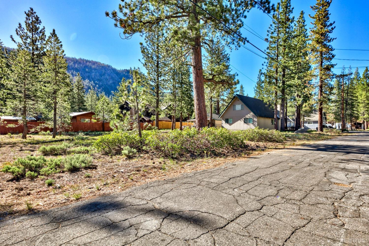 3381 Panorama Drive