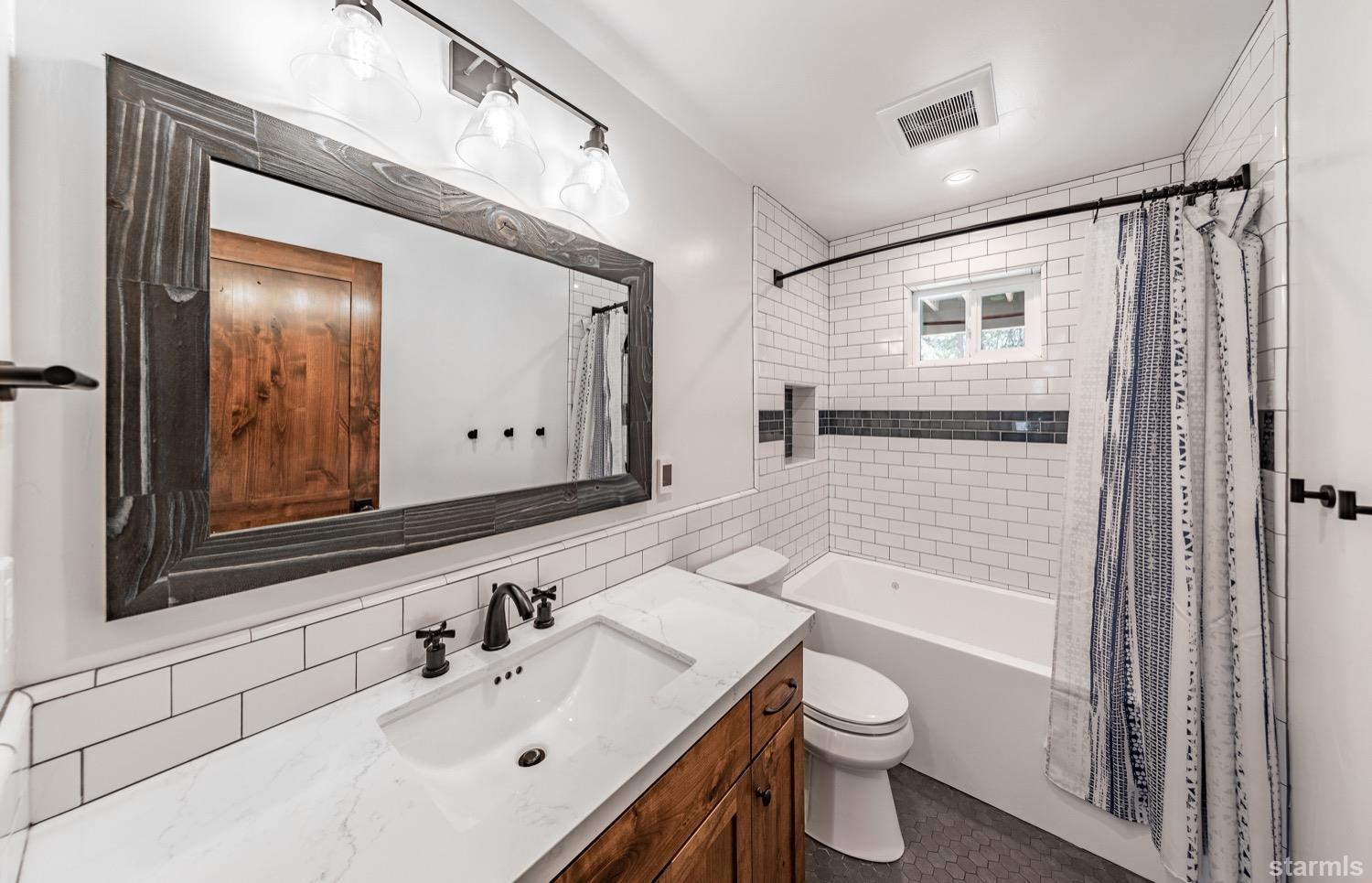 1275 Prospector Trail