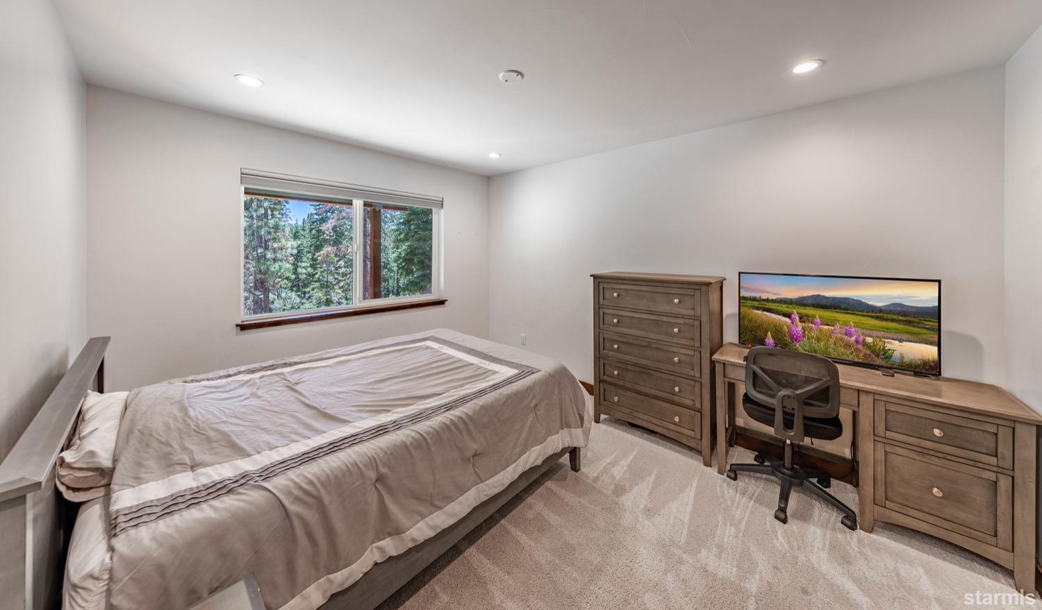 1275 Prospector Trail