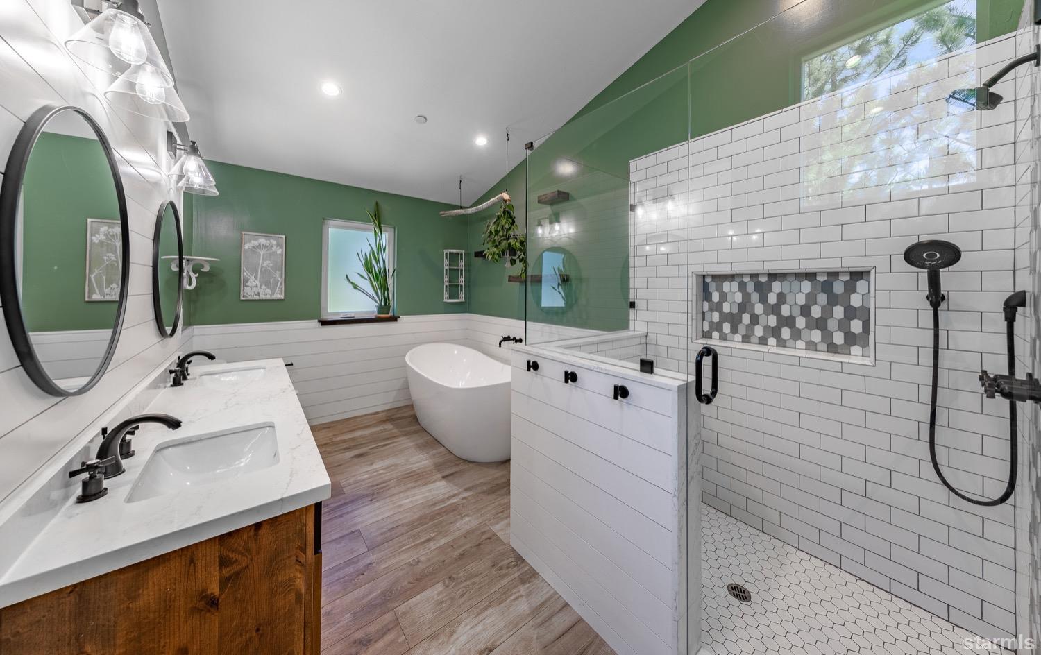 1275 Prospector Trail