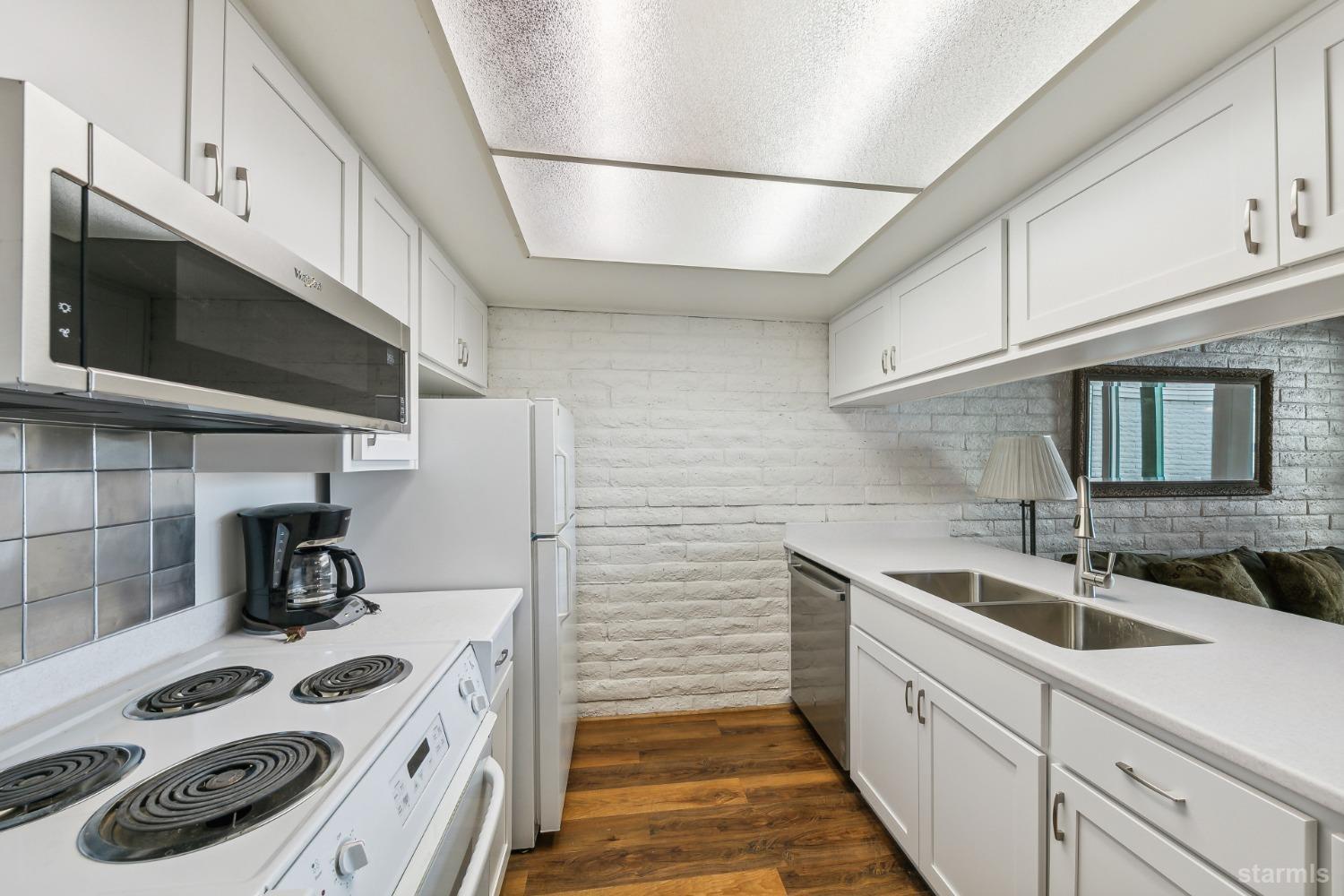 439 Ala Wai Boulevard Unit: 140