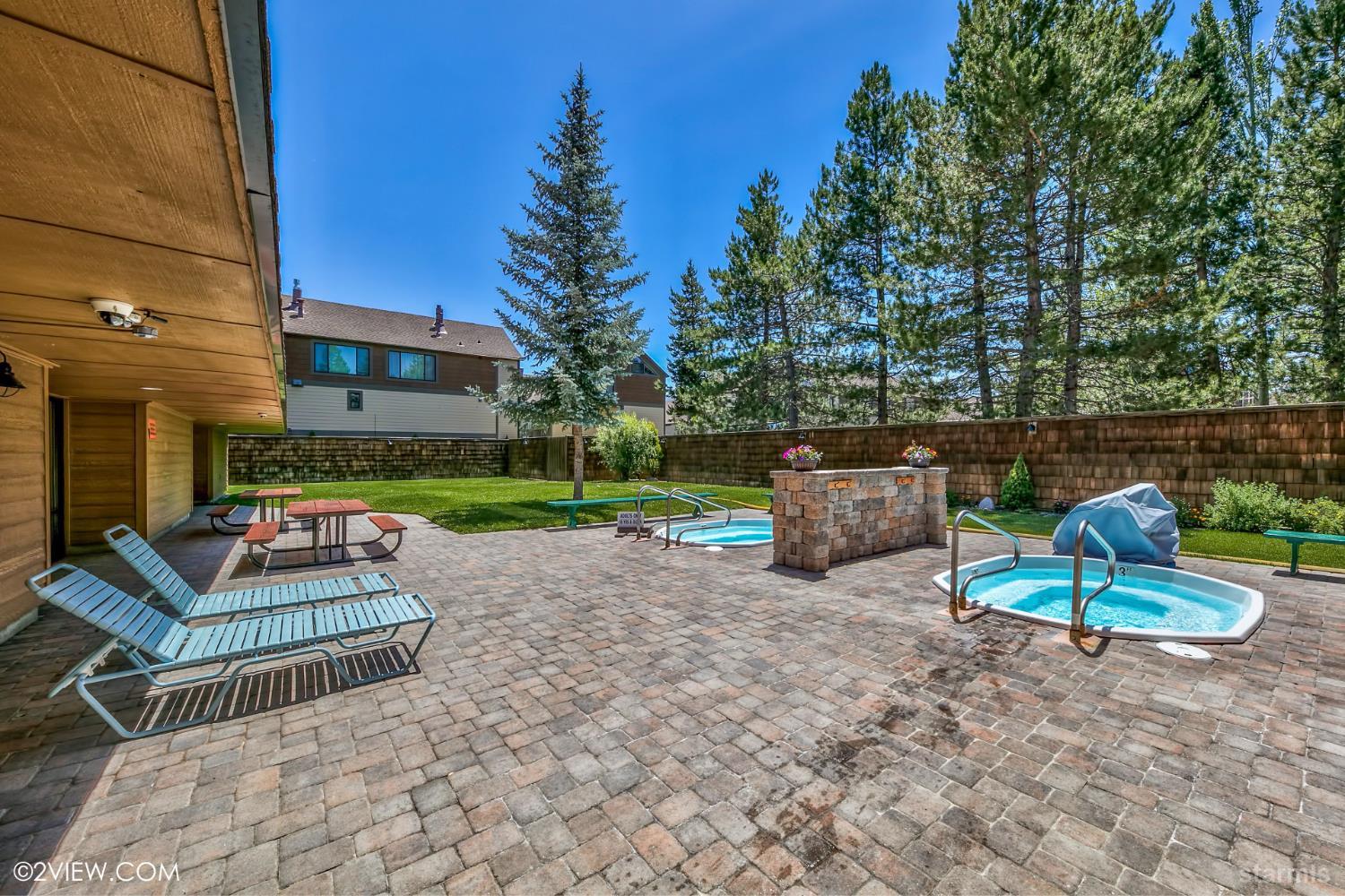 1611 Venice Drive