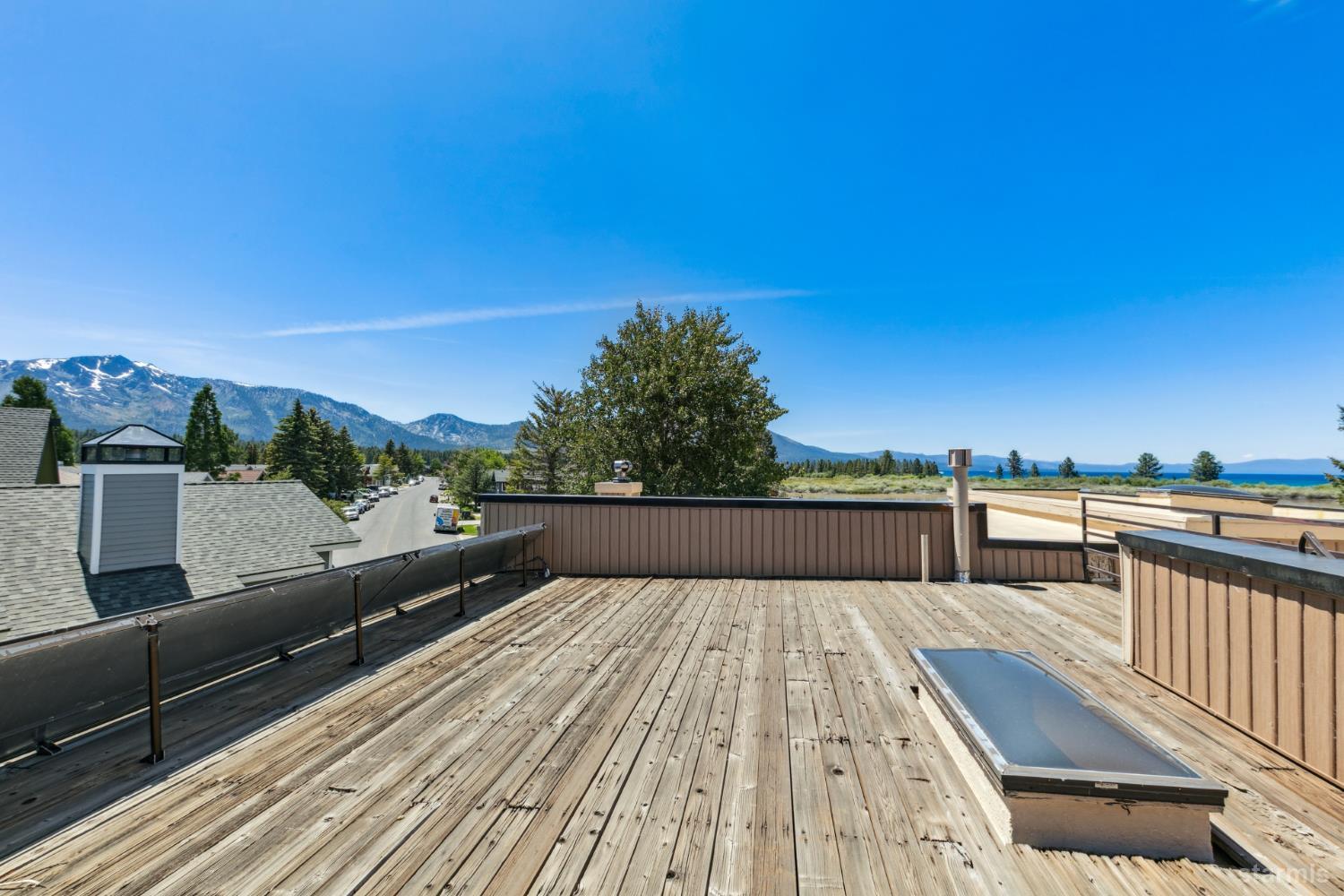 1611 Venice Drive