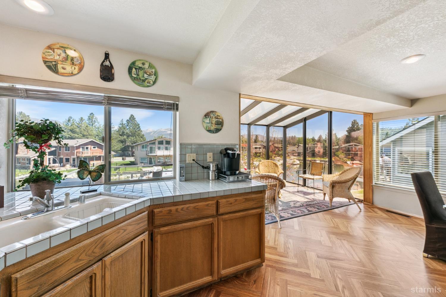 1611 Venice Drive