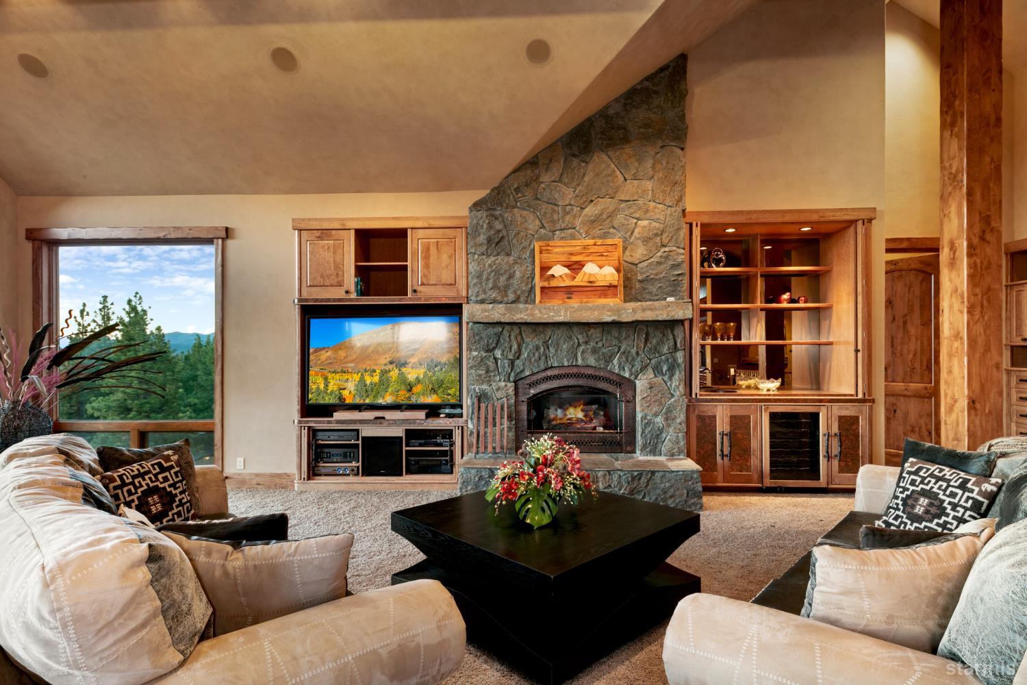 3567 Saddle Road