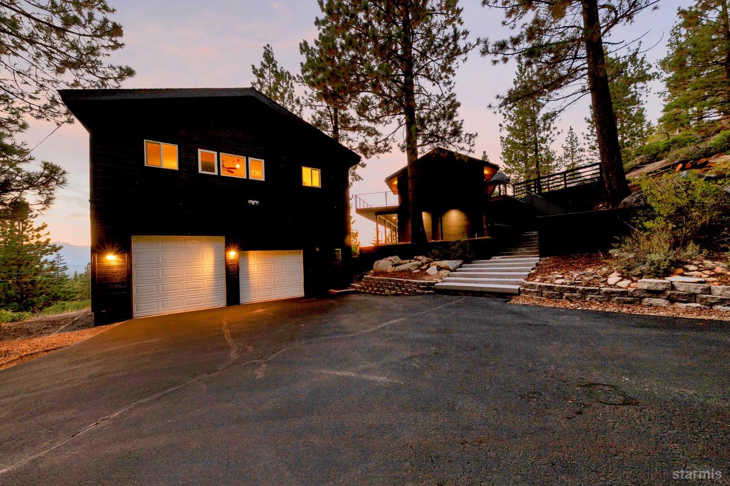 3960 Saddle Road
