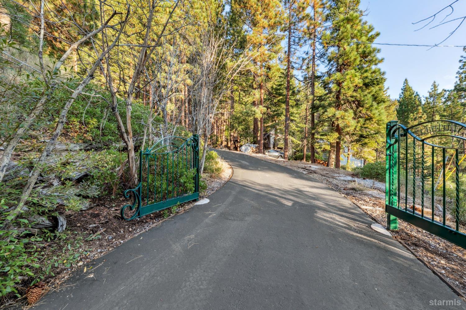 3960 Saddle Road