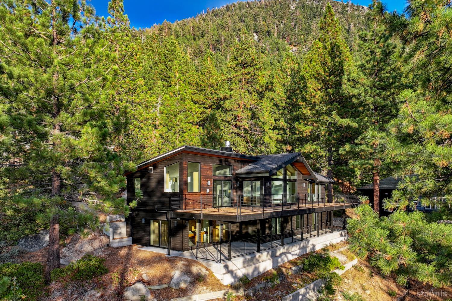 3960 Saddle Road