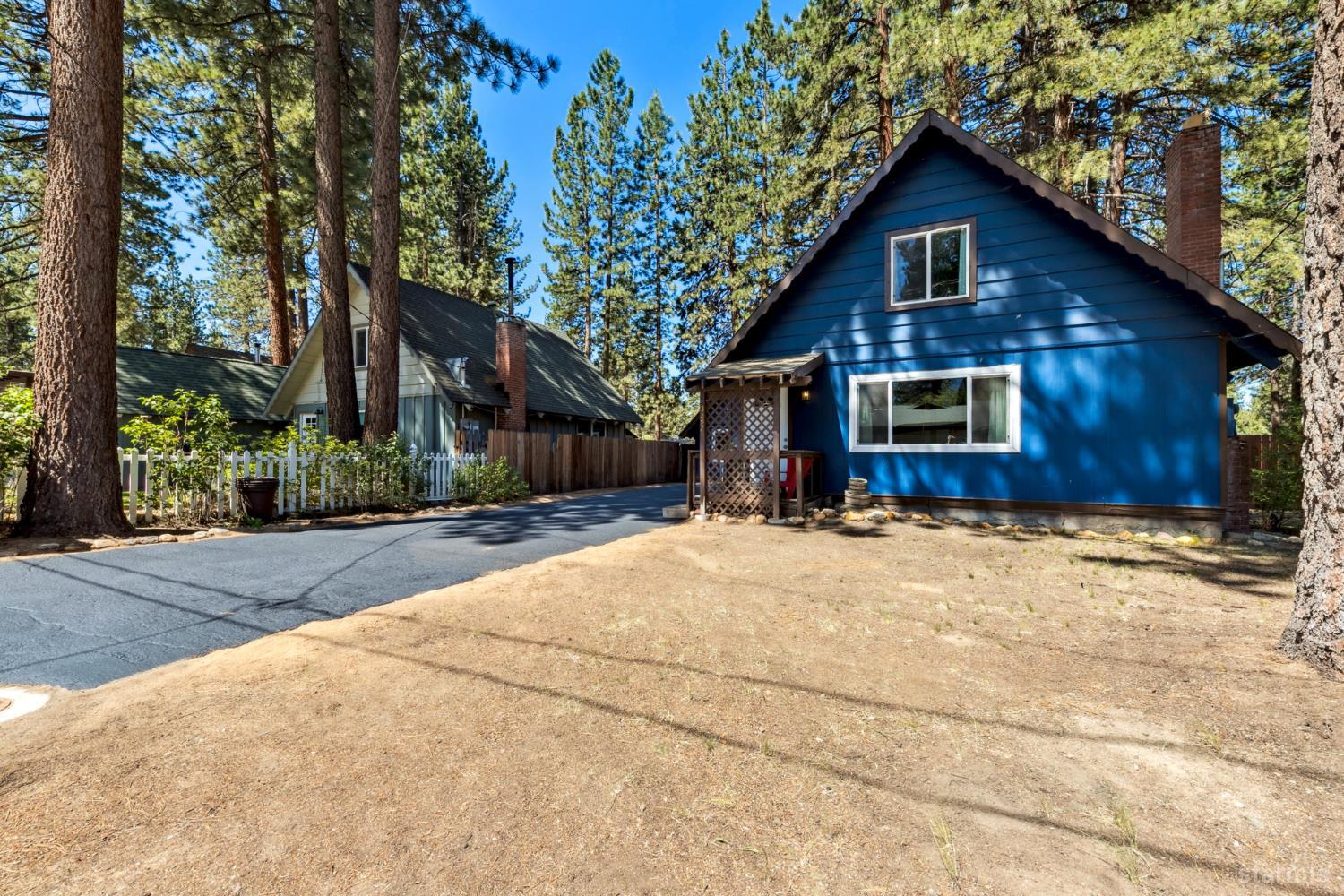 3297 Marlette Circle