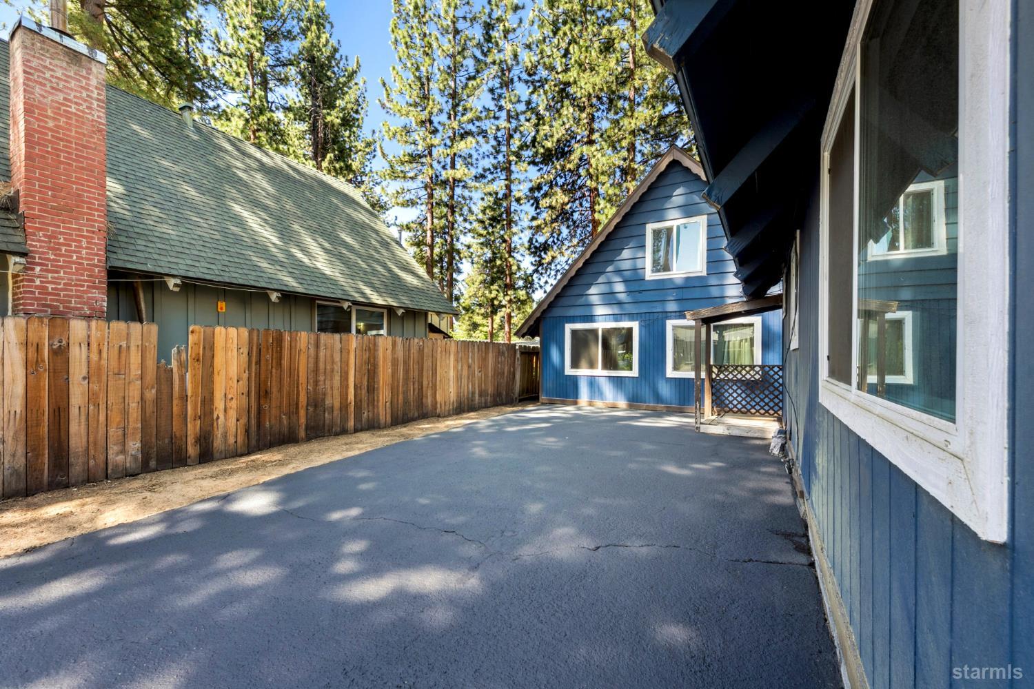 3297 Marlette Circle