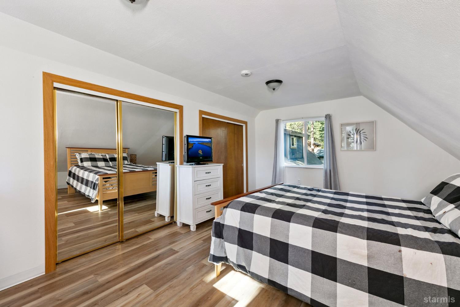 3297 Marlette Circle