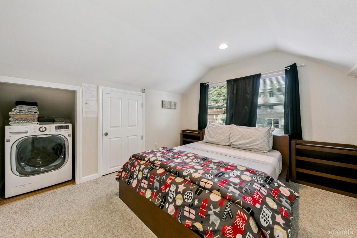 4085 Manzanita Avenue Unit: 1-4