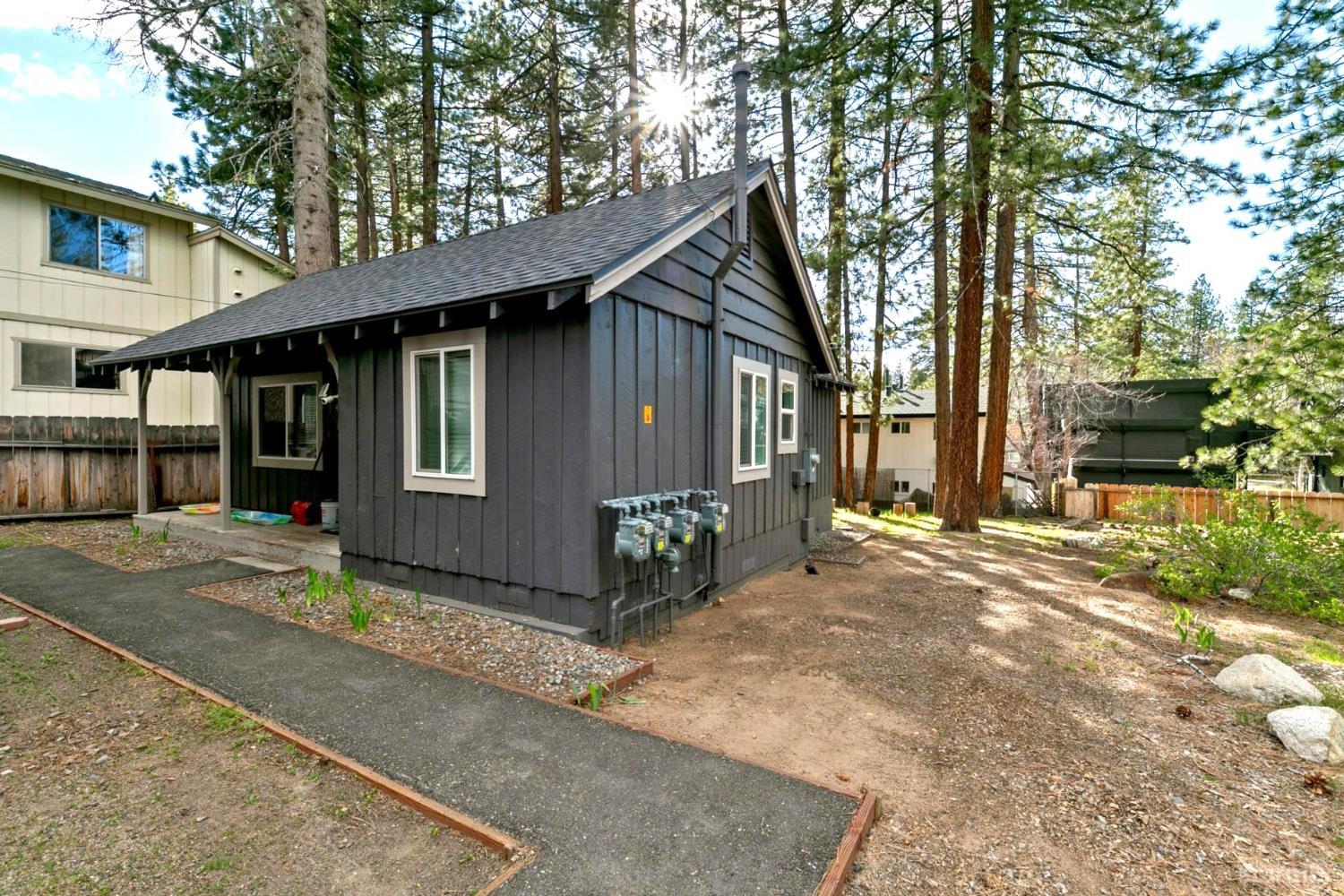 4085 Manzanita Avenue Unit: 1-4