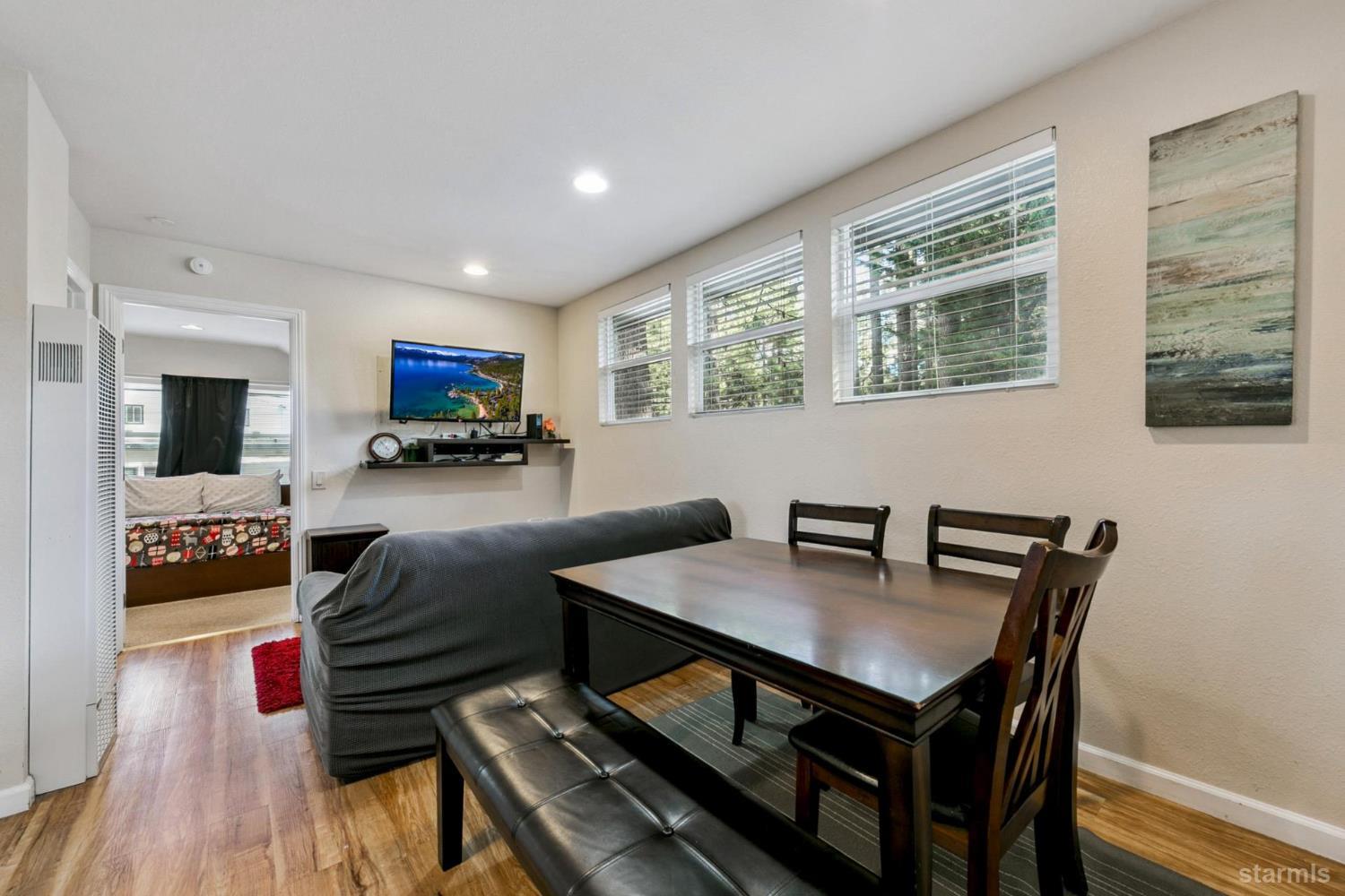 4085 Manzanita Avenue Unit: 1-4