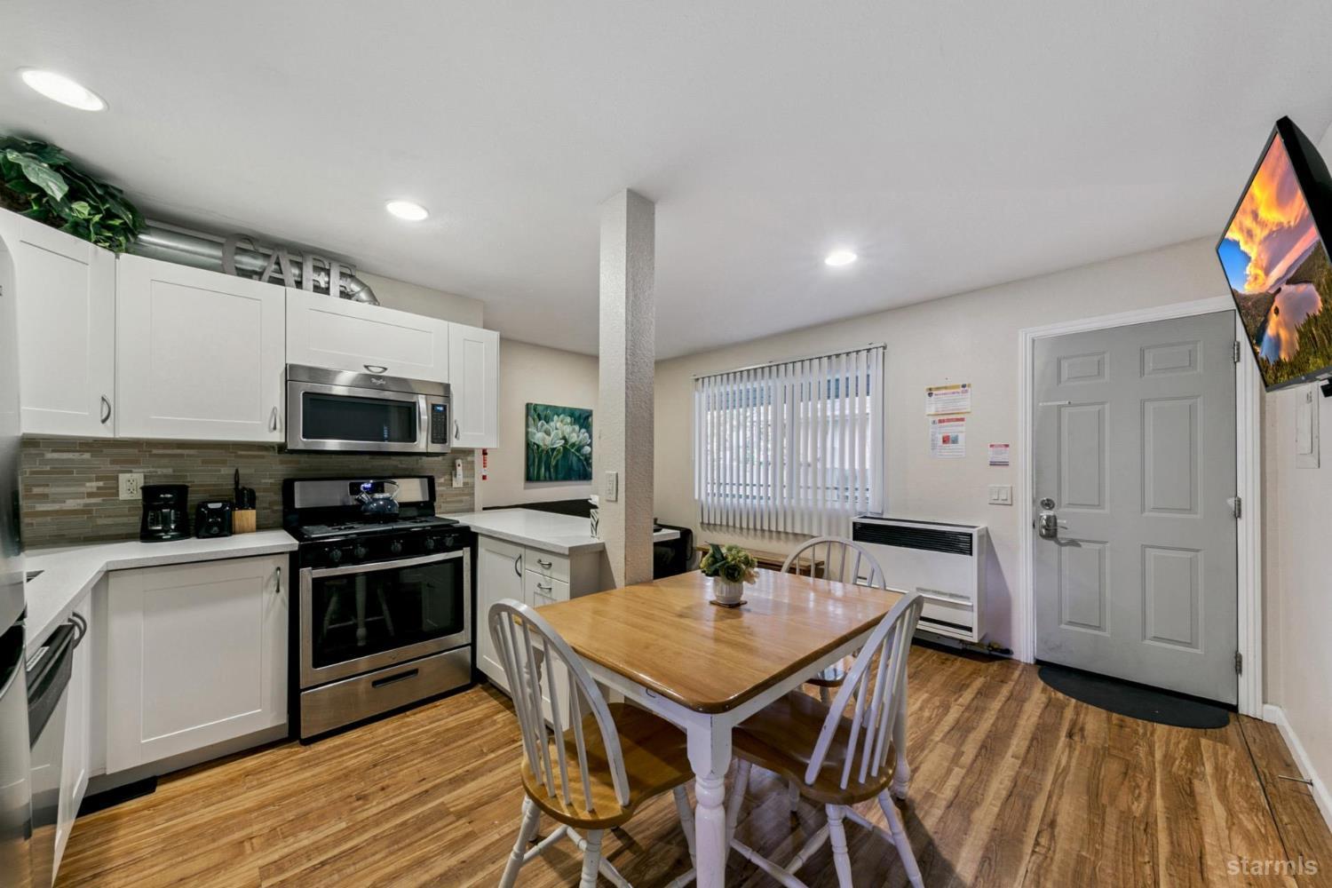 4085 Manzanita Avenue Unit: 1-4