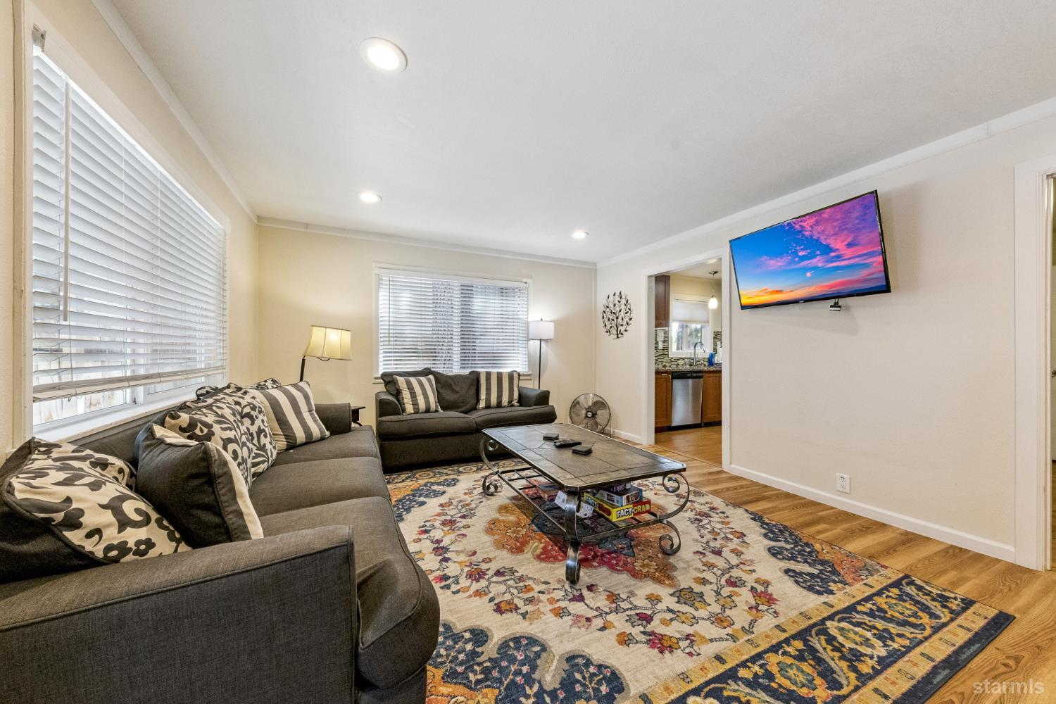 4085 Manzanita Avenue Unit: 1-4