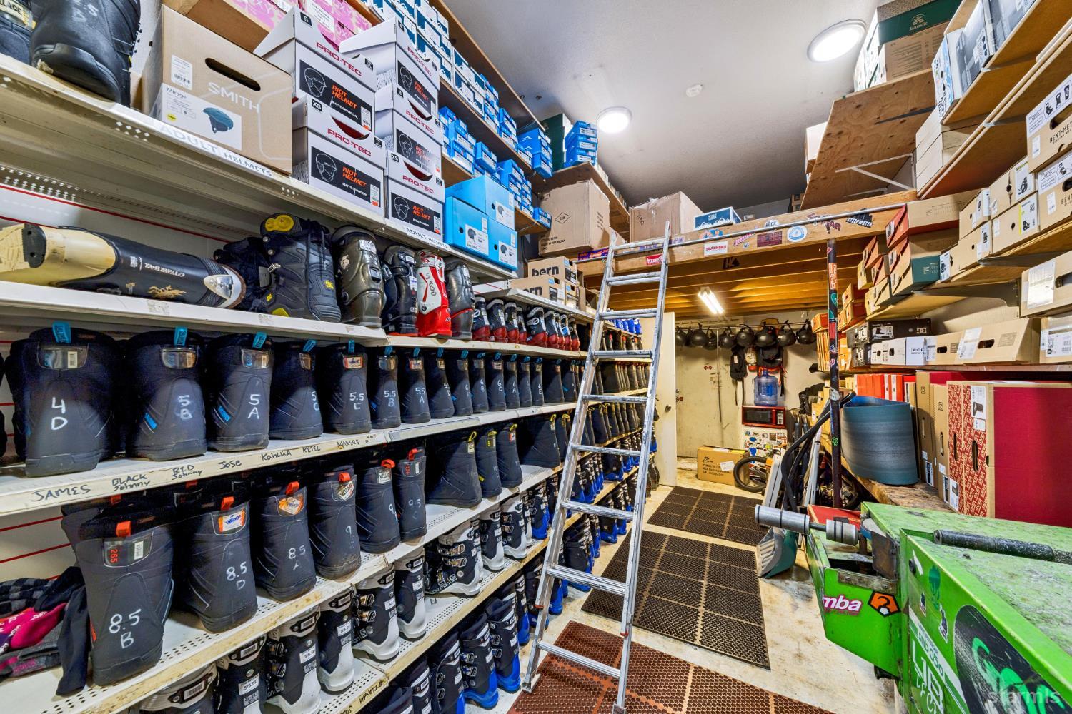 3542 Lake Tahoe Boulevard