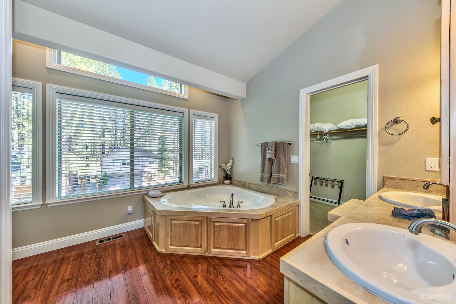1238 Lone Indian Trail